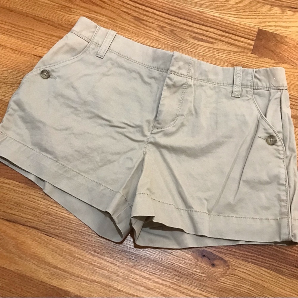 ☀️OLD NAVY Mid Rise Shorts